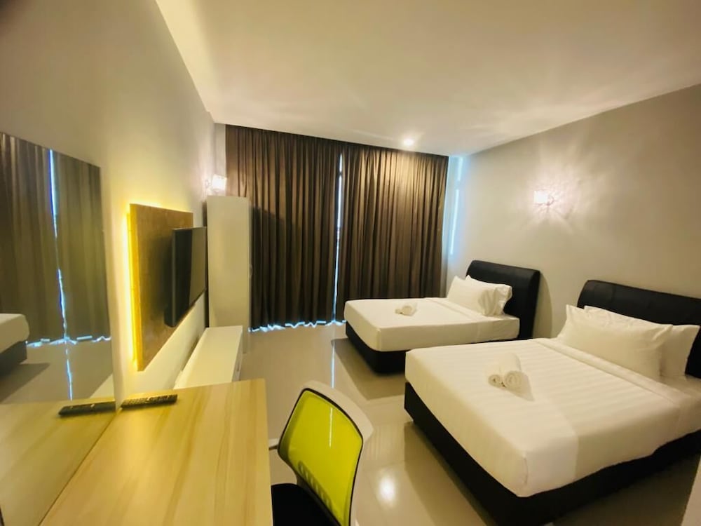 Stirling Suites 14/48