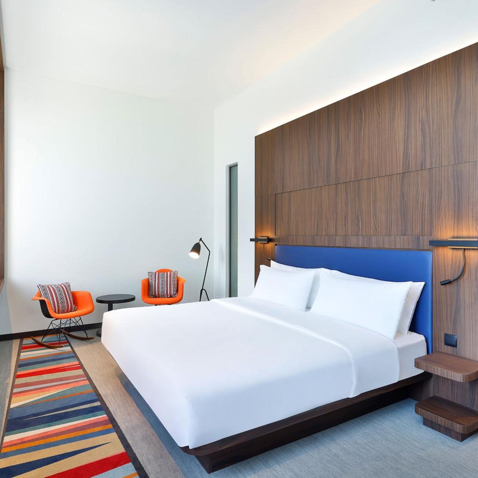 Aloft, Guest Room, King Bed