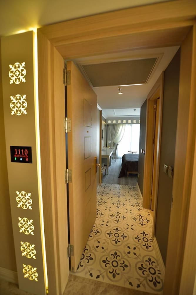 Altintas Otel & Spa 11/50