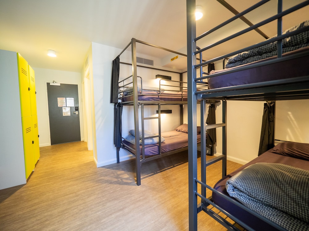 YHA Byron Bay 28/33