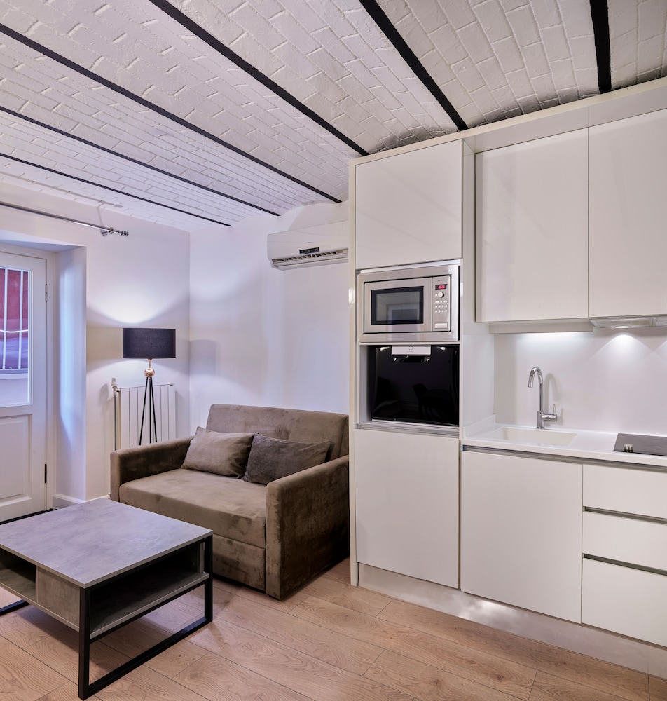 CASA DI BAVA ISTANBUL 48/64