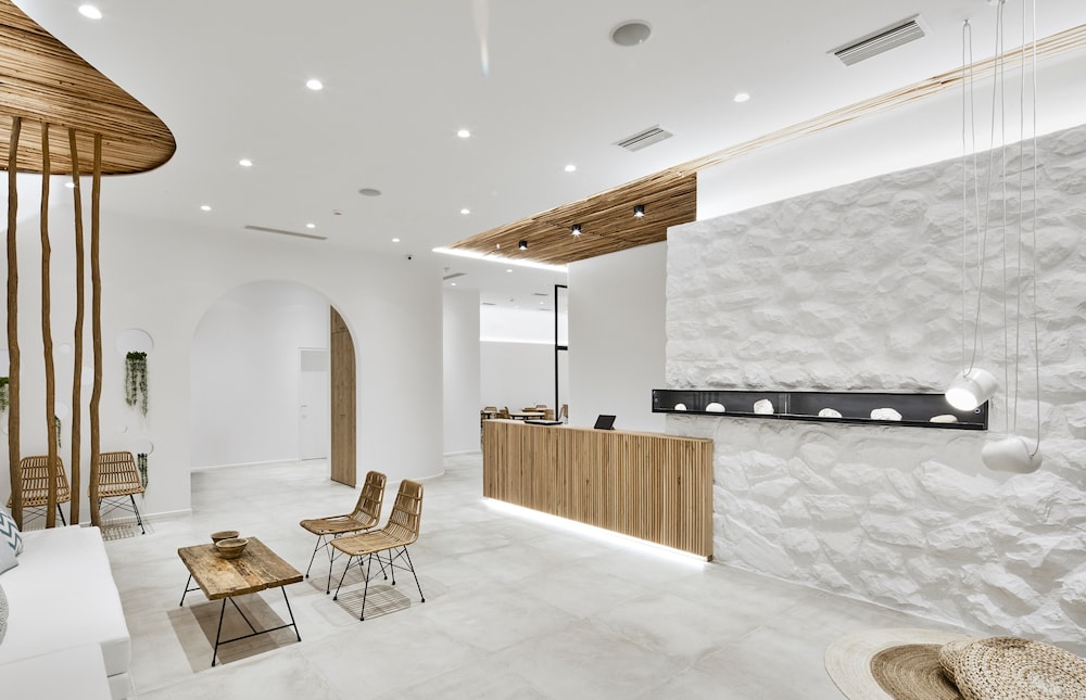 Arco Solium Suites 7/48