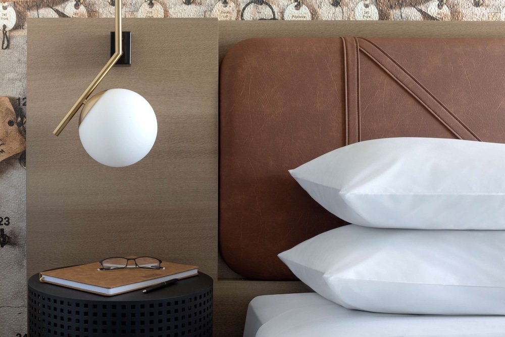 Hyatt Centric Beale Street Memphis 24/60