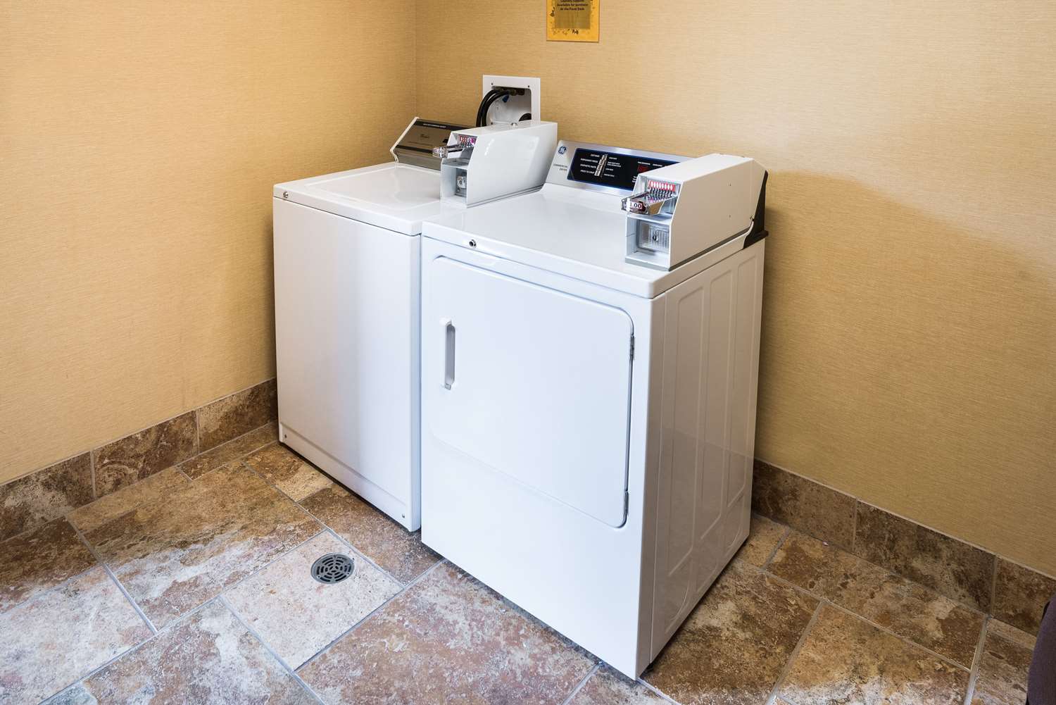 Holiday Inn Express Rochester South Mayo Area 7/43