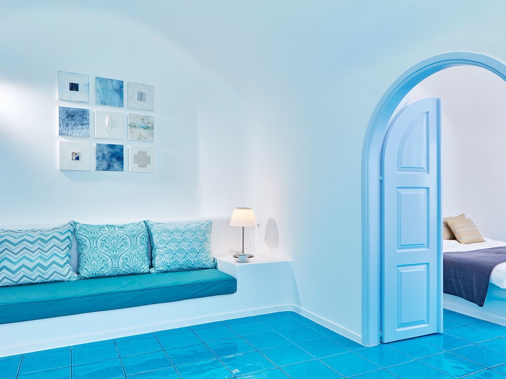 Astra Suites 17/50