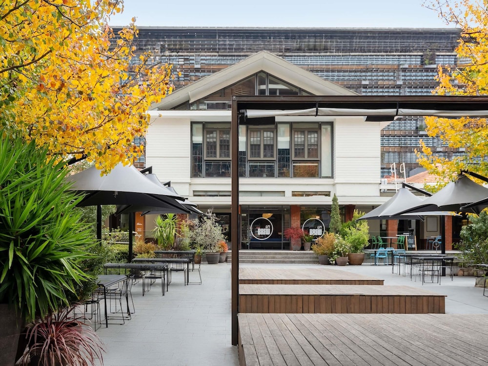 Peppers Gallery Hotel 4/77