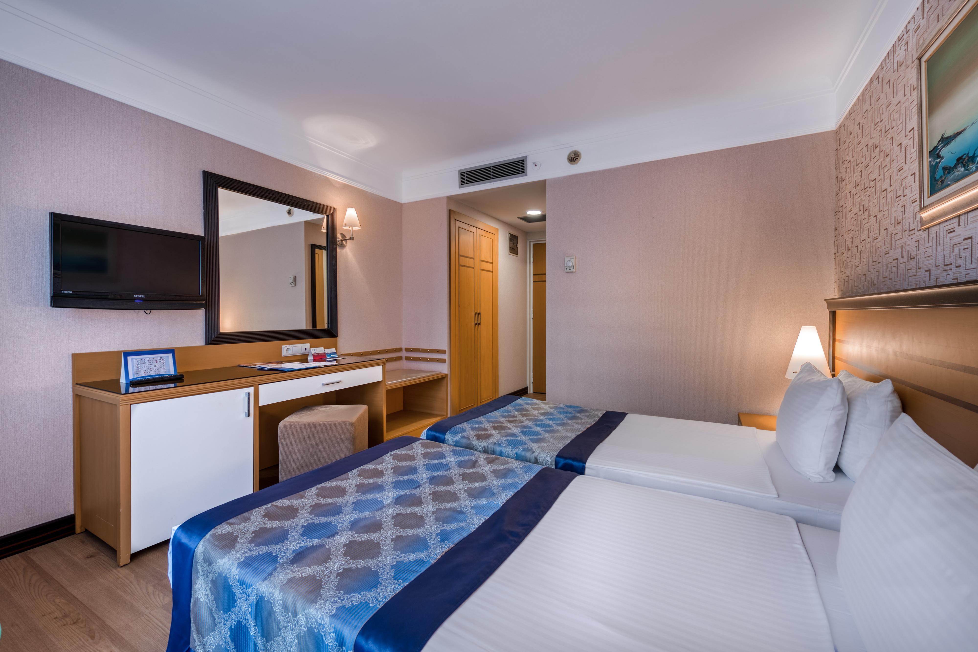 Standard Room Side Sea View