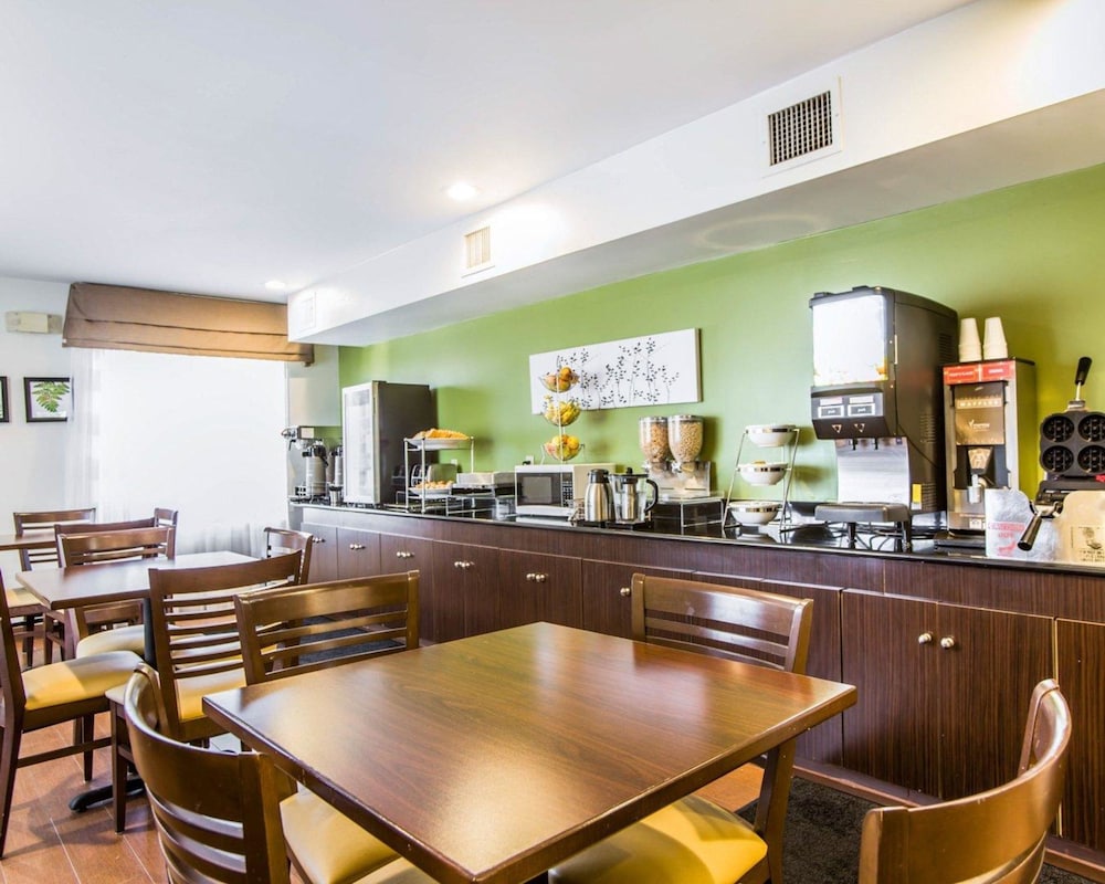 Sleep Inn Walterboro 34/42