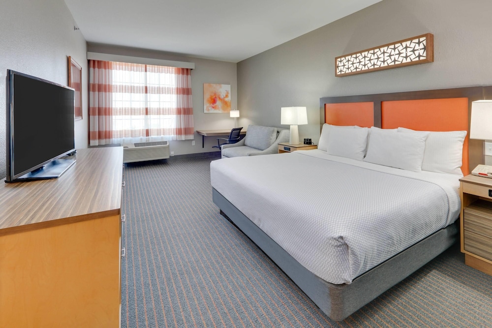 ROOM, KING BED, ACCESSIBLE