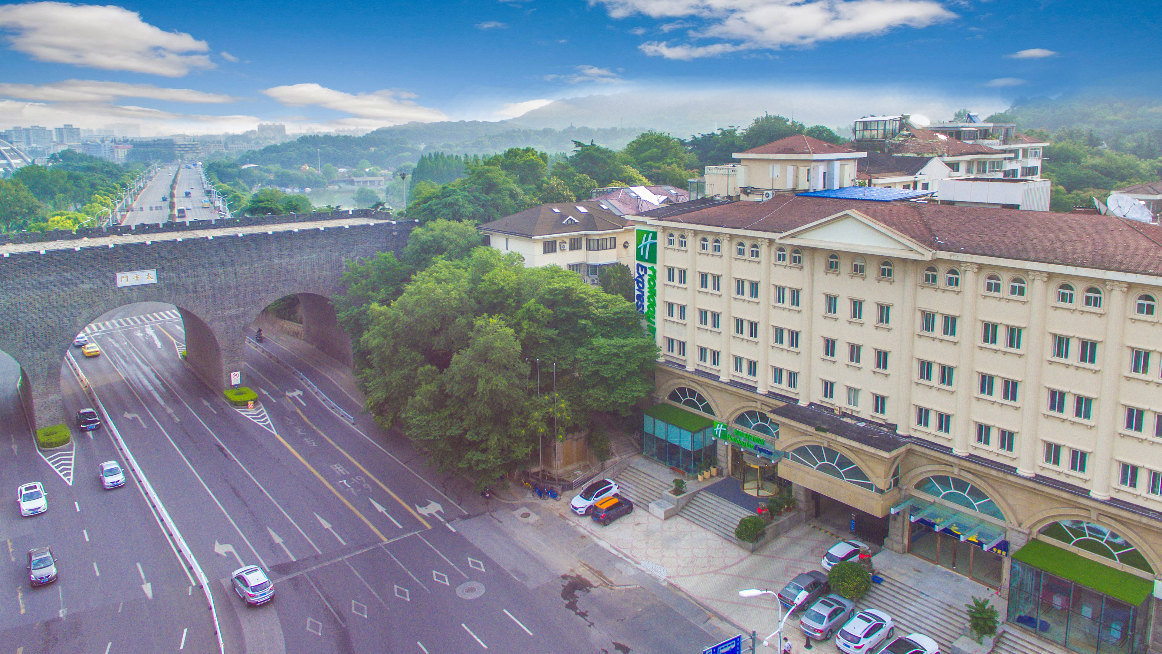 Holiday Inn Express Nanjing Xuanwu Lake 1/31