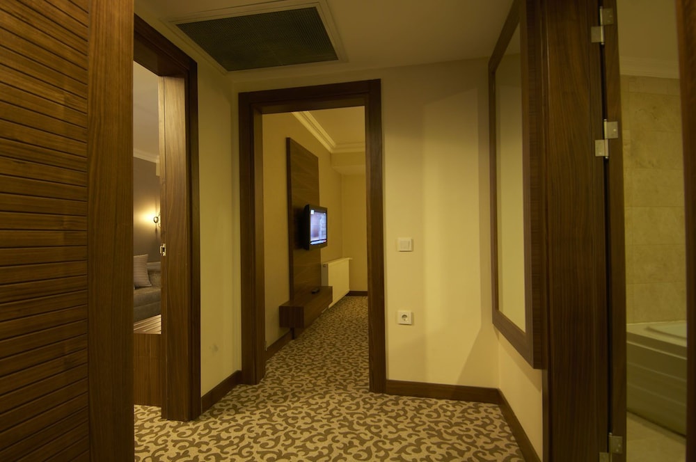 Safran Thermal Resort 24/50