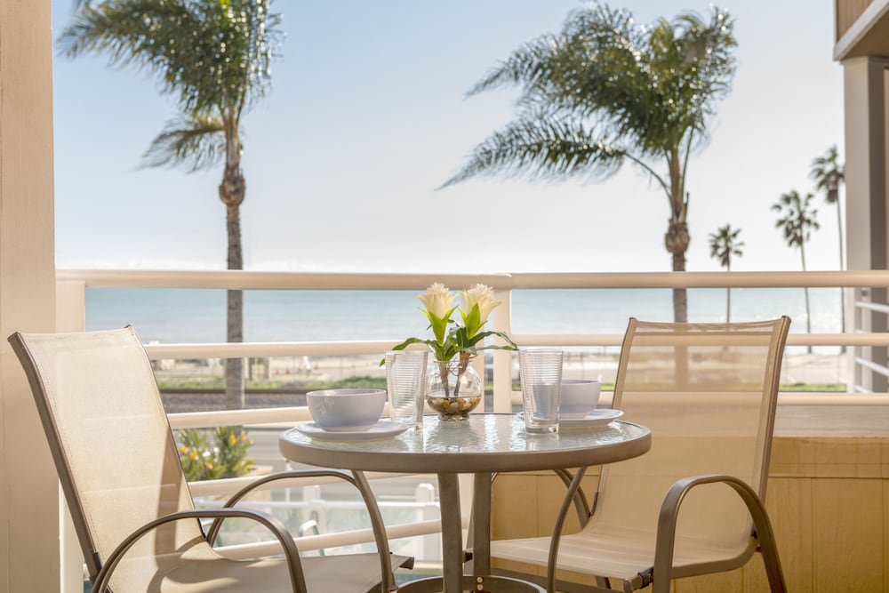 The Beachfront Inn & Suites At Dana Point 31/40