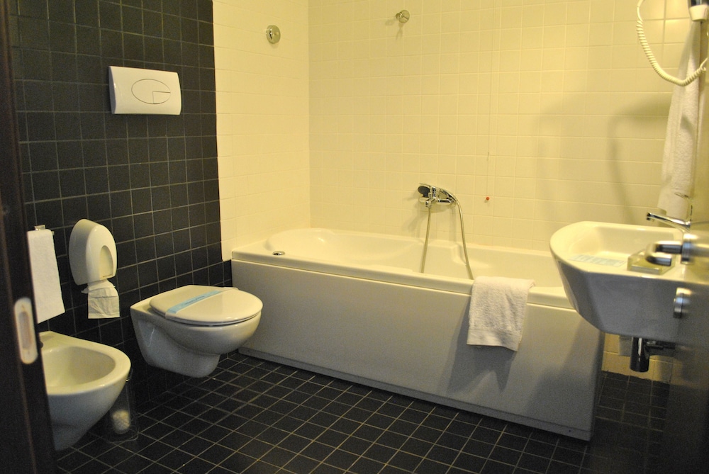 Althea Palace Hotel 13/45