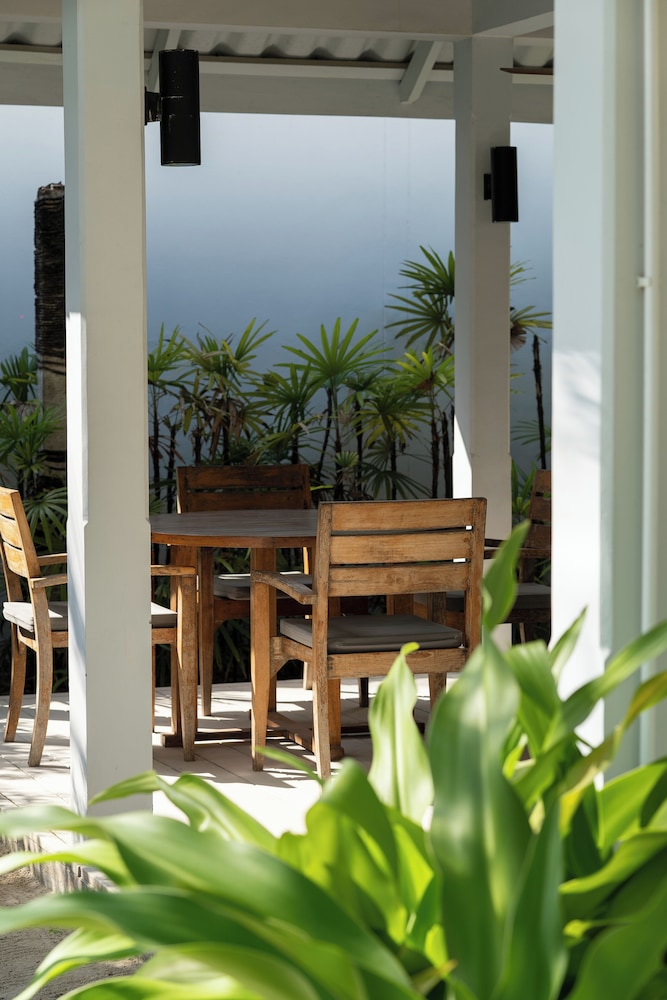 The Cove Phuket 3/50