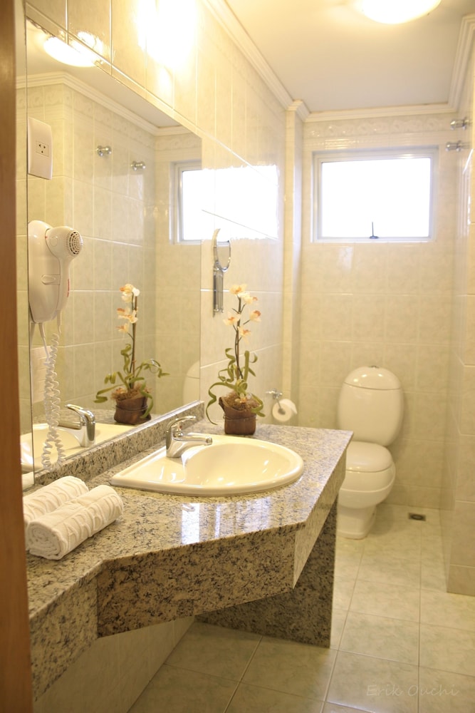 Barbur Plaza Hotel 45/45