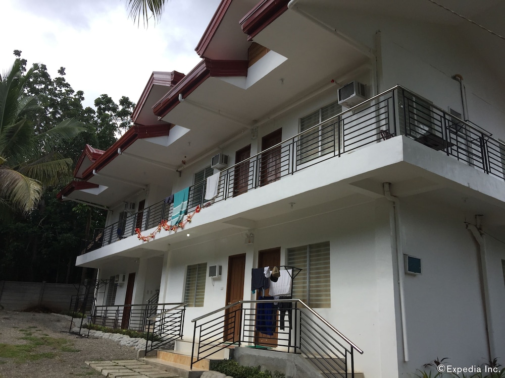 Gaeas Apartments 1/53