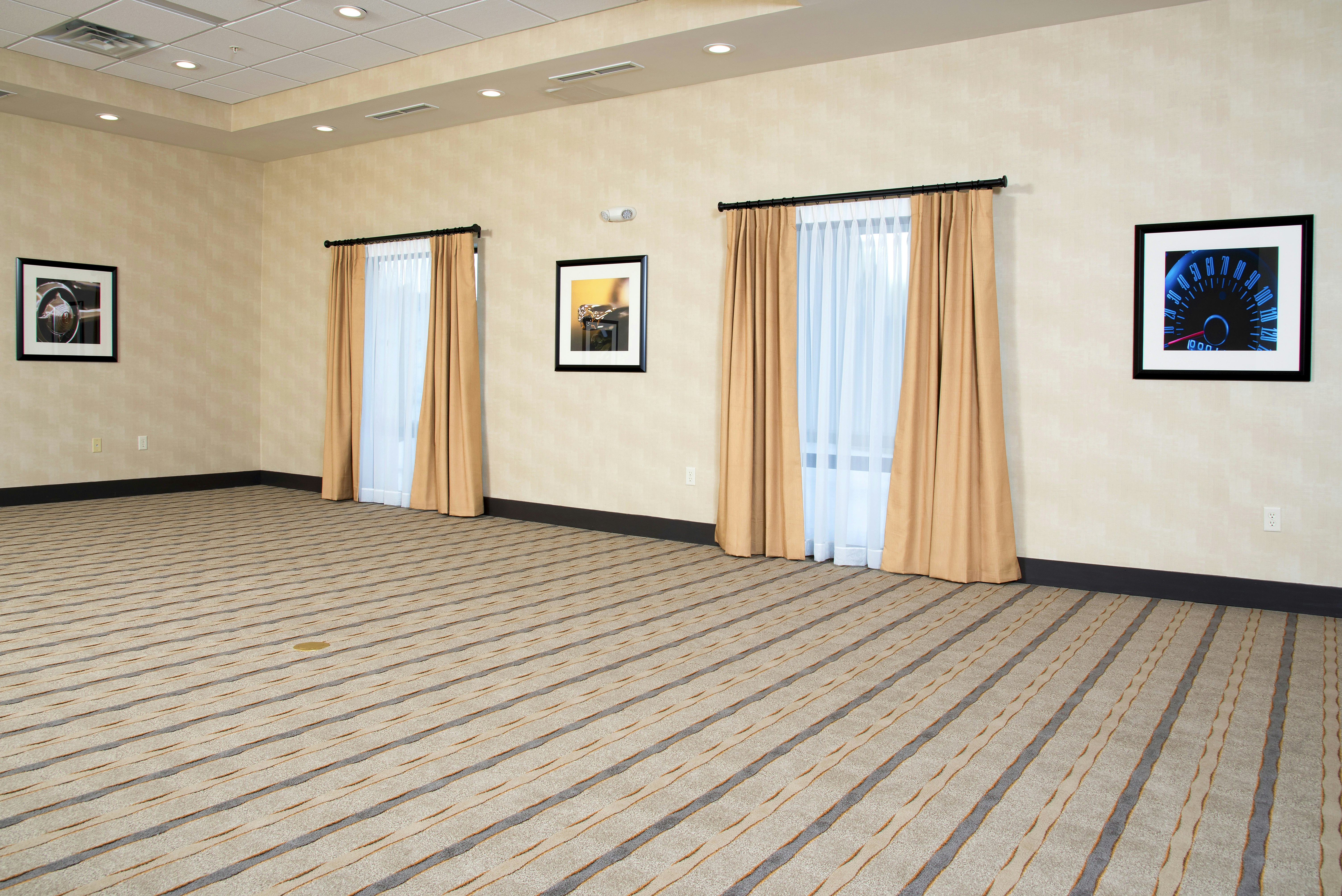 Hampton Inn Kalamazoo 3/15