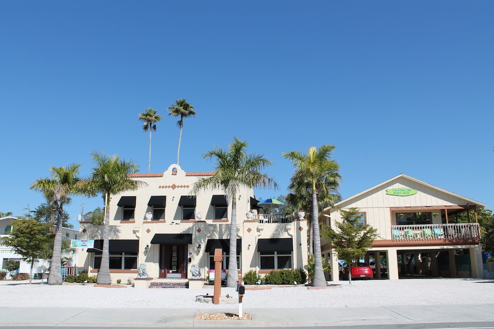 The Ringling Beach House 6/75