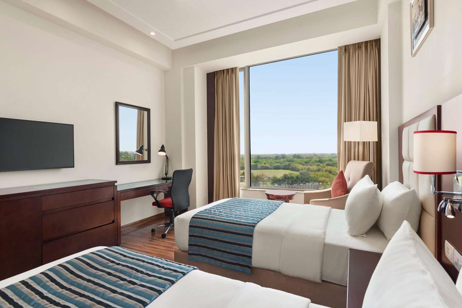 Ramada By Wyndham New Delhi Pitampura 6/25