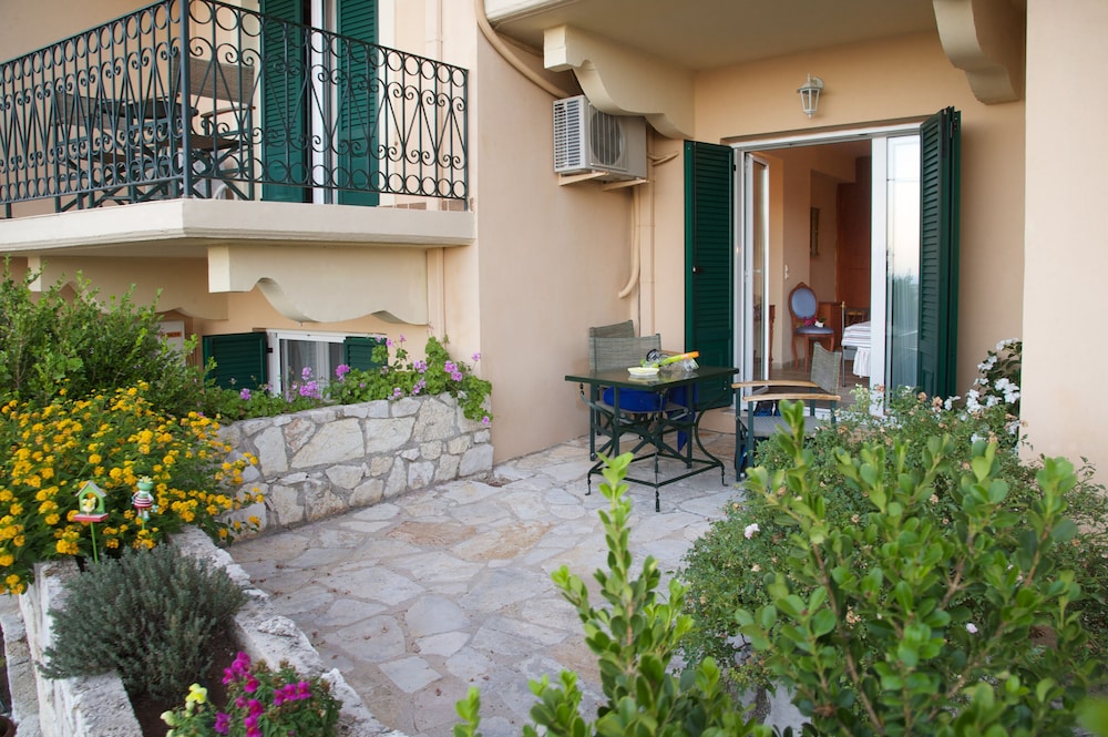 Agnantia Bed & Breakfast 4/43