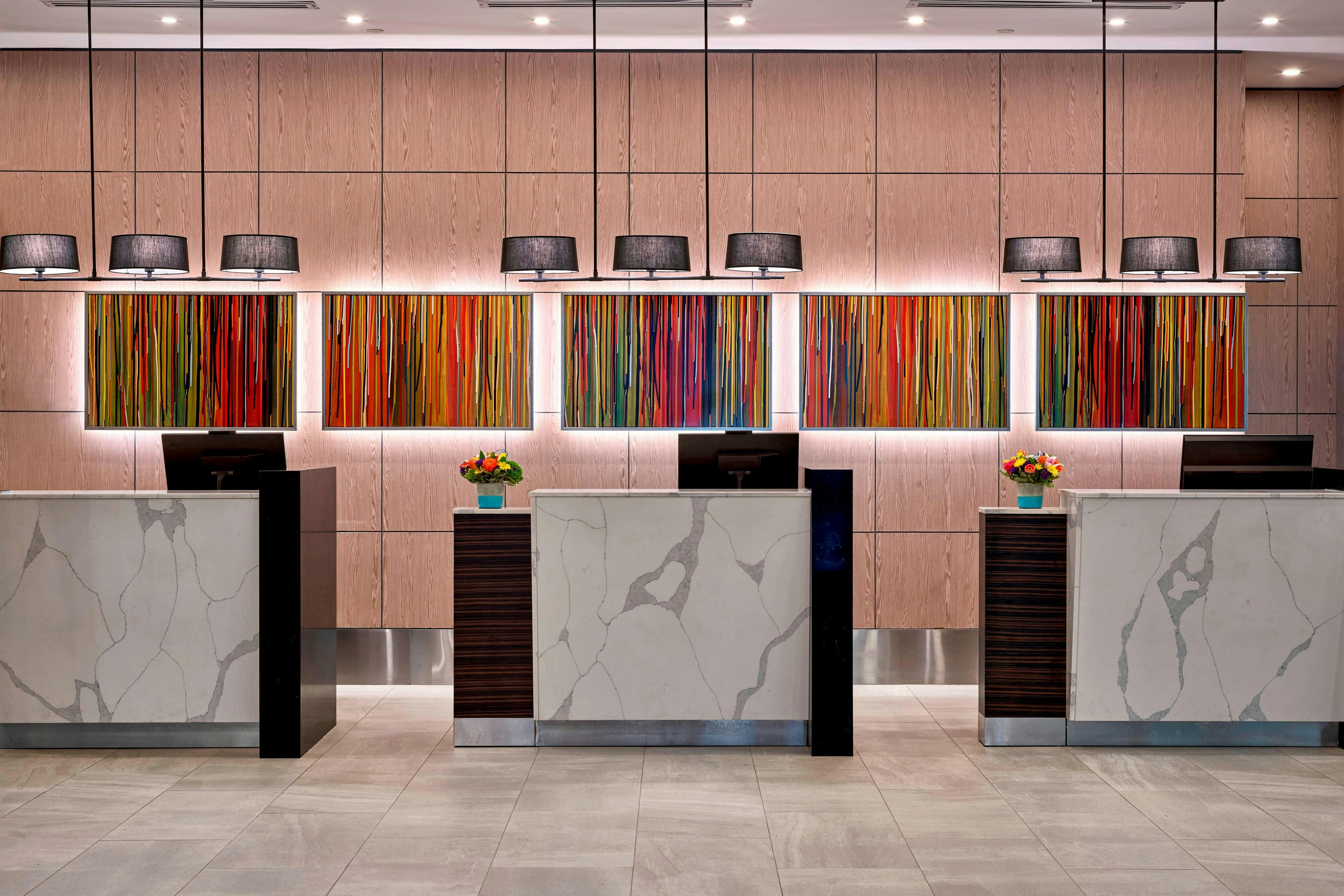 Delta Hotels By Marriott Edmonton Centre Suites 3/16