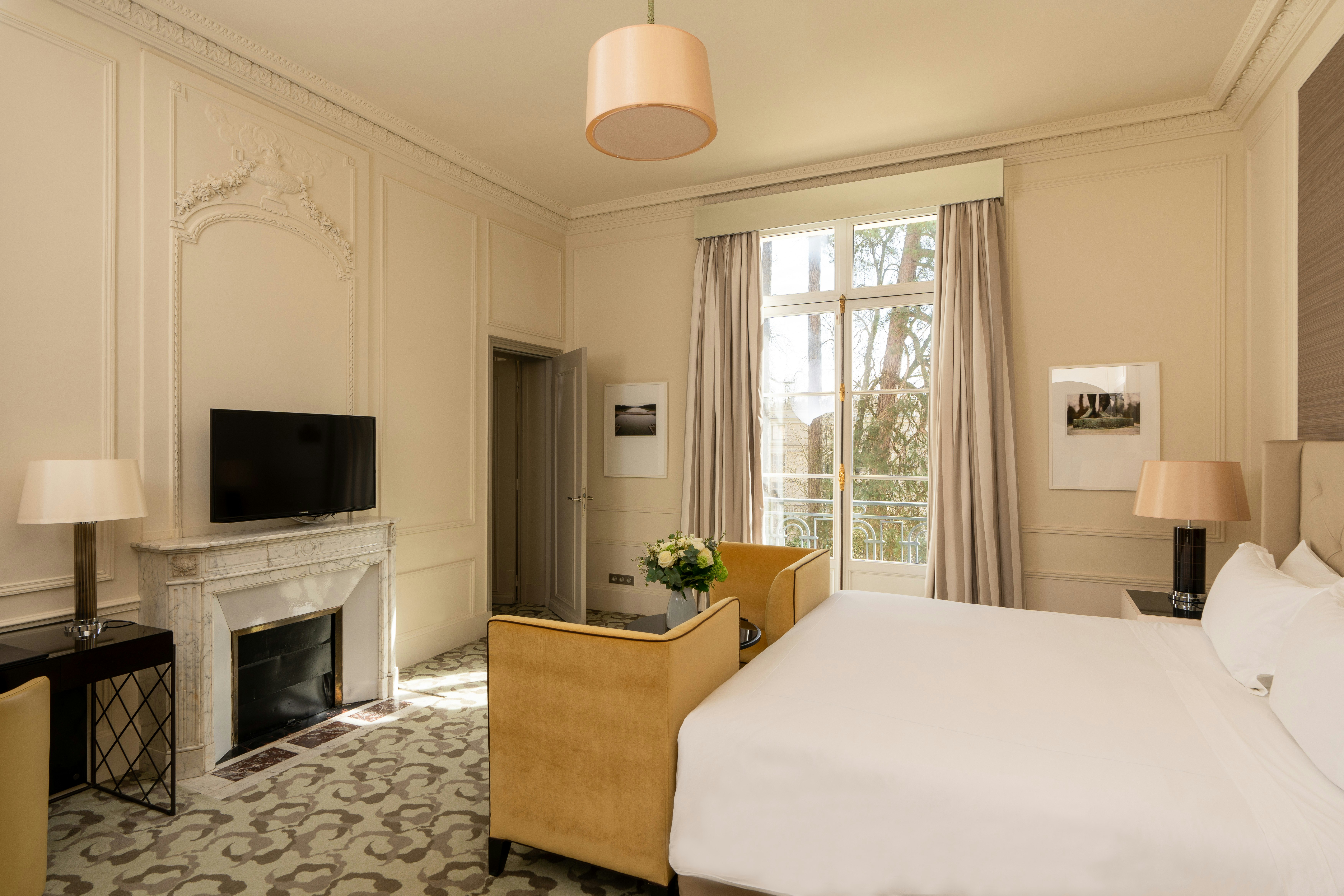 Palace, Suite, King Bed, Garden View
