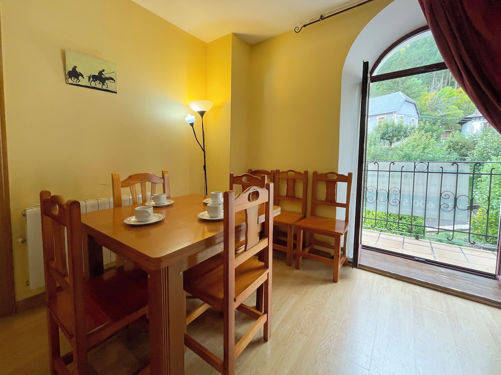 CANFRANC APARTAMENTOS 3000 32/50