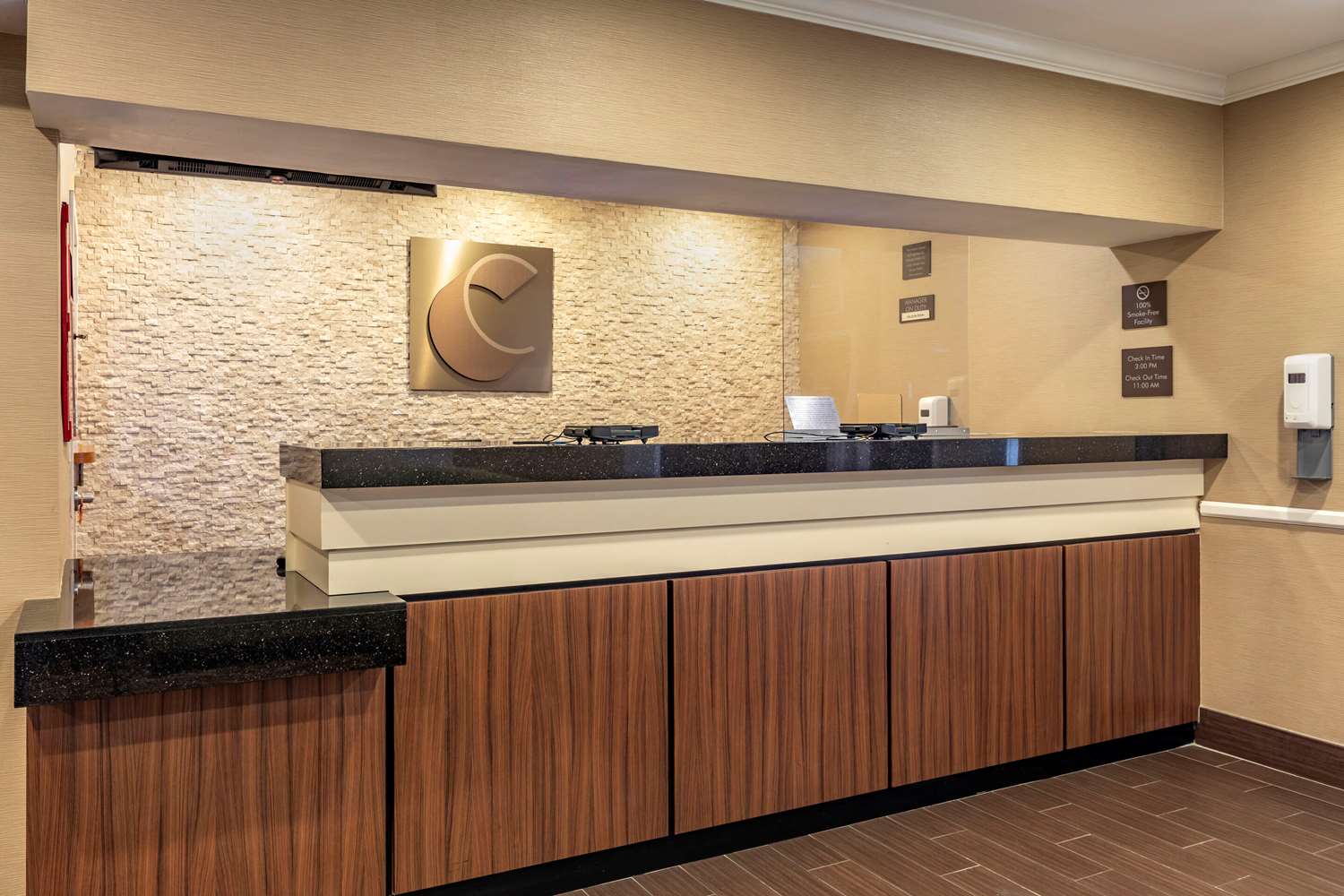 Comfort Inn and Suites North Dallas-Addison 5/33