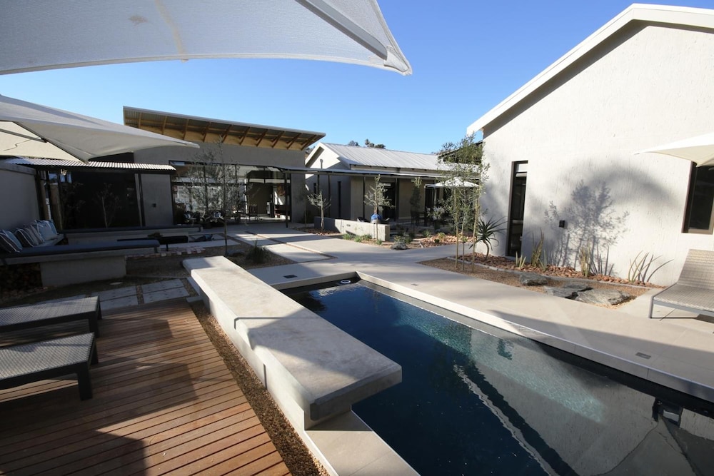 The Elegant Guesthouse 13/31