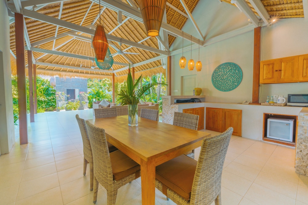 Hai Tide Beach Resort 63/74