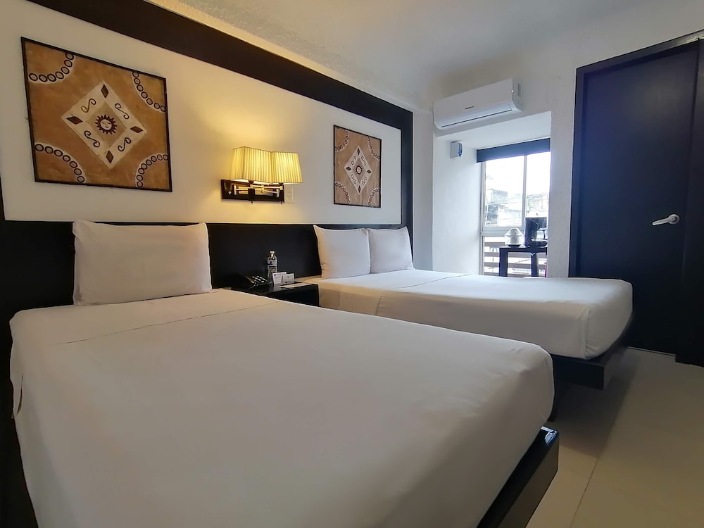 Choco's Hotel 9/31