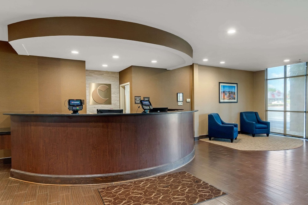 Comfort Suites Byron Warner Robins 7/40