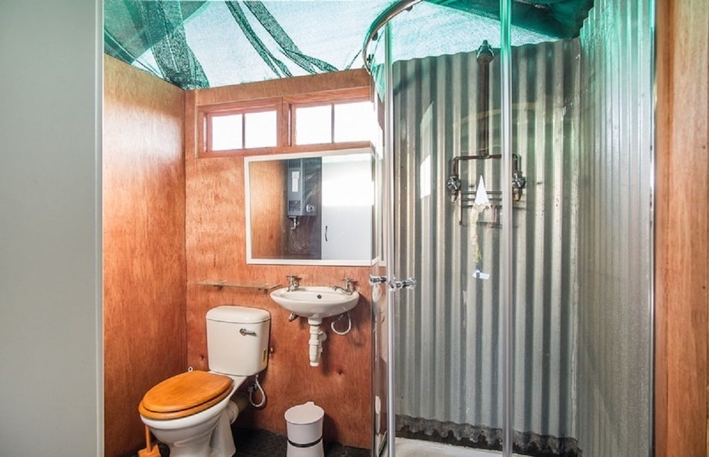 West Coast Luxury Tents 26/27