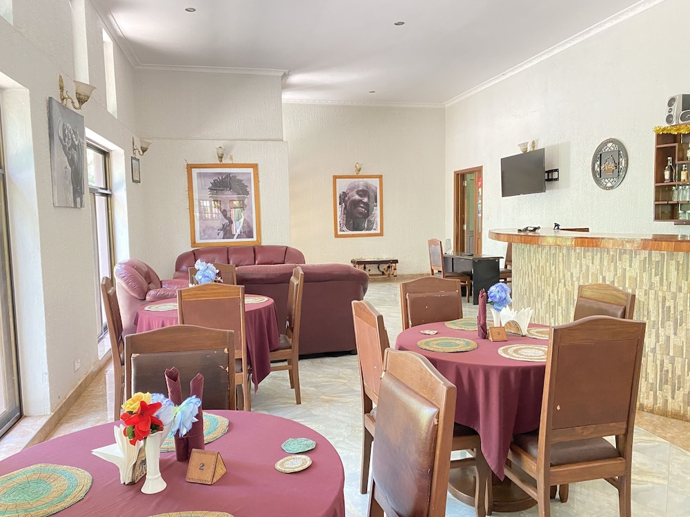 Sangana Lodge 35/50