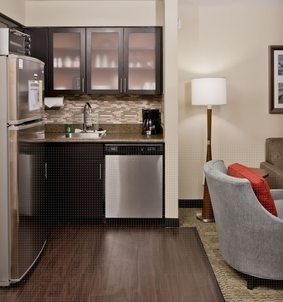 Staybridge Suites Charlotte Ballantyne 7/70