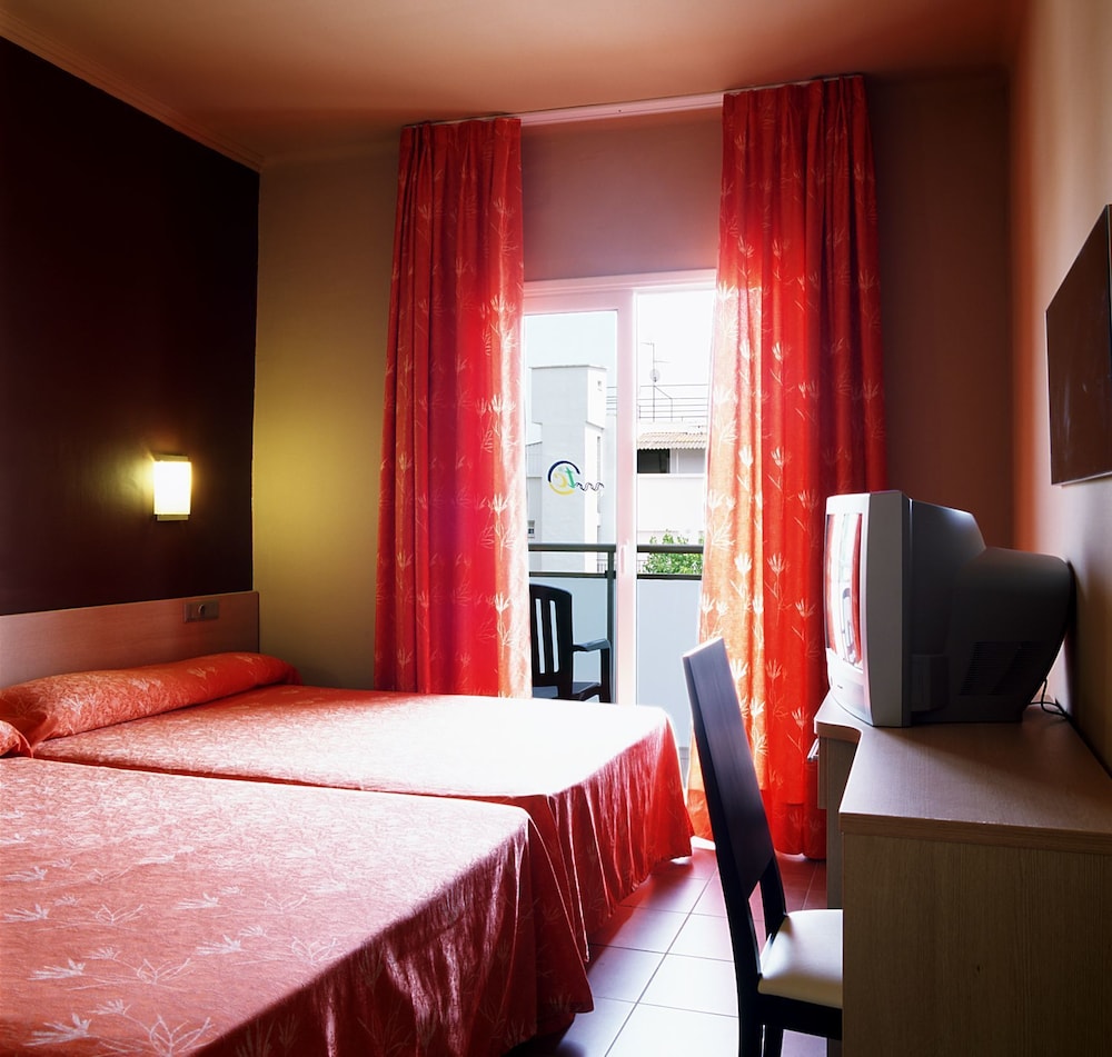 HOTEL TOSSA CENTER 15/31