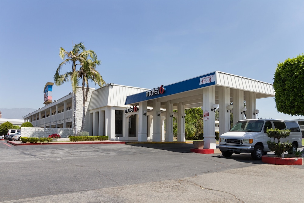 Motel6 Claremont, CA 42/54