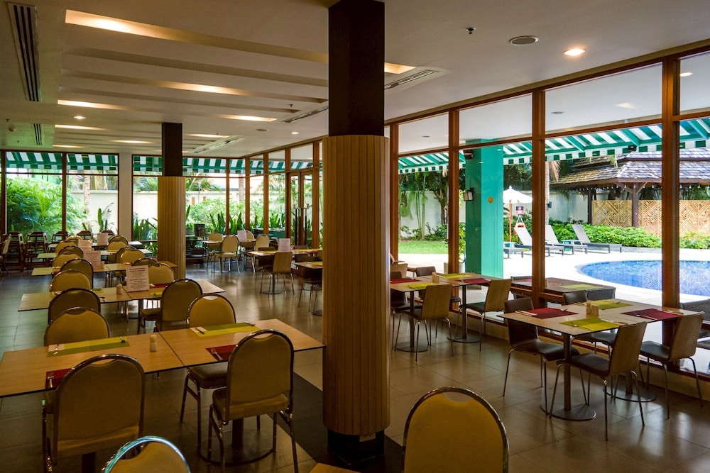 ibis Phuket Kata 25/49