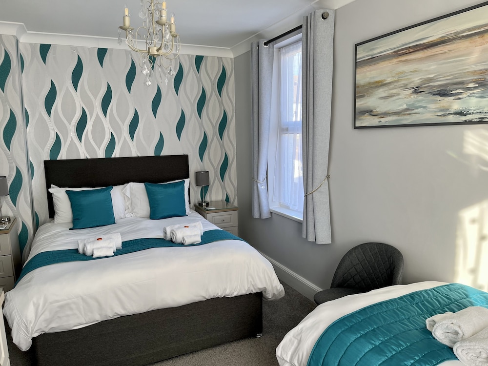 Bentley Lodge 17/50