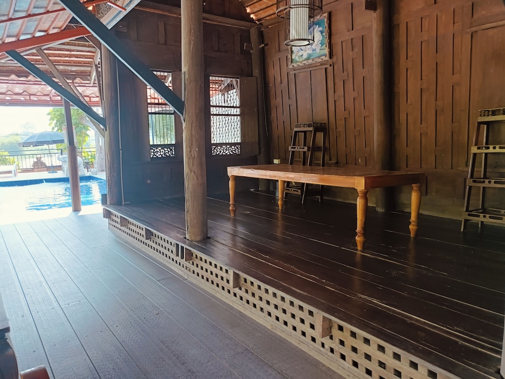 Inrawadee Resort 38/68