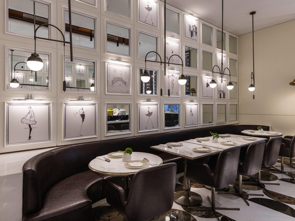Mercure Shanghai Hongqiao Central 27/41