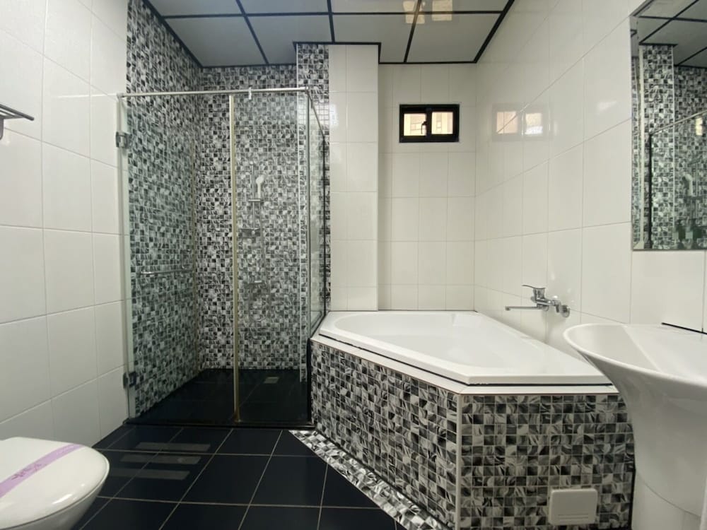 Wei Feng Exquisite Hotel Nanzi Branch 47/50