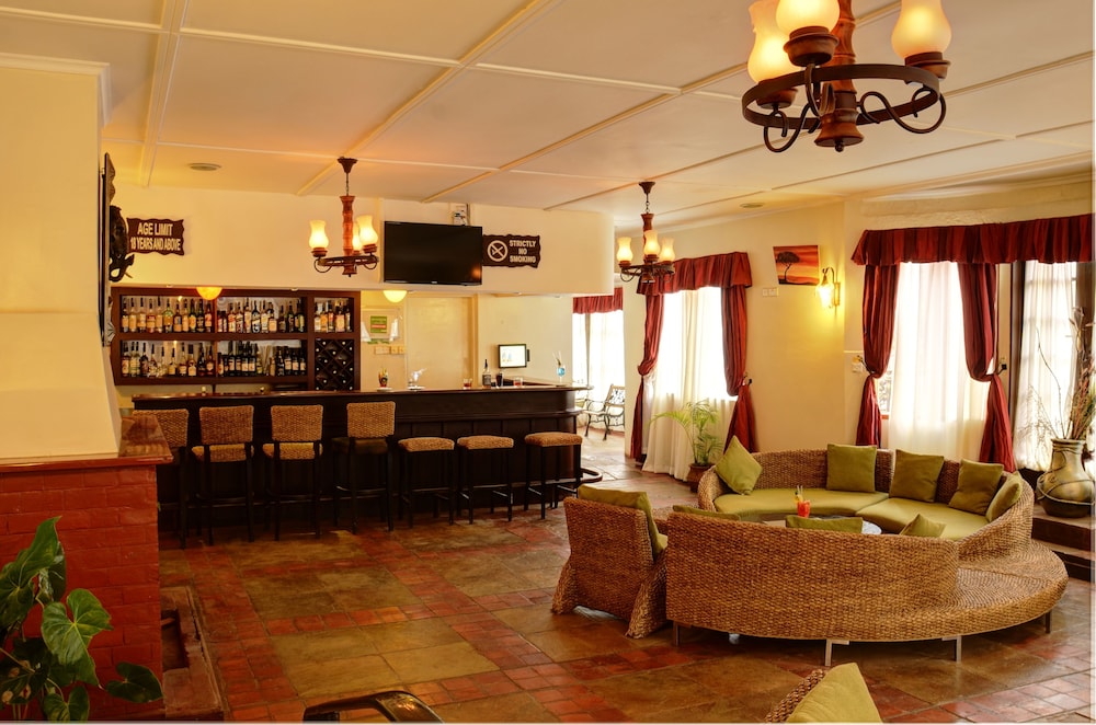 The White Rhino Hotel 11/21