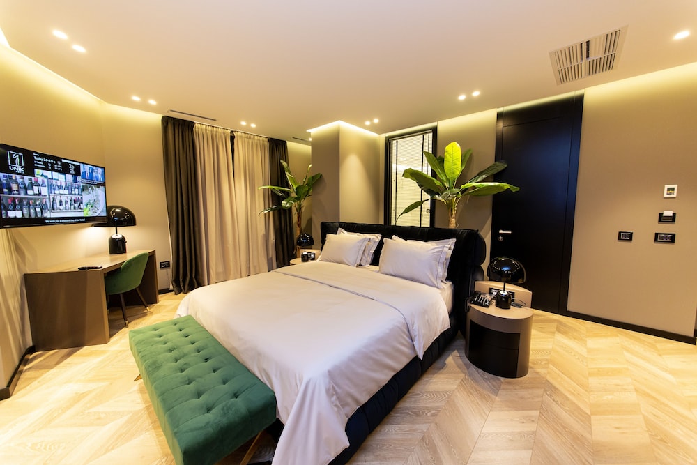 Unik Hotel 10/50