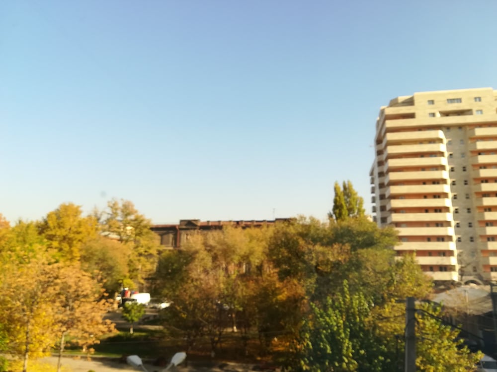 Boulevard Hotel 4/41