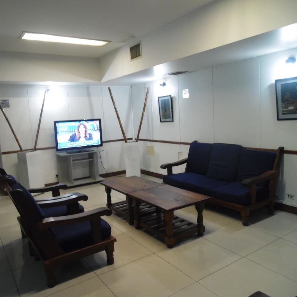 Hotel Adrazi 25/40