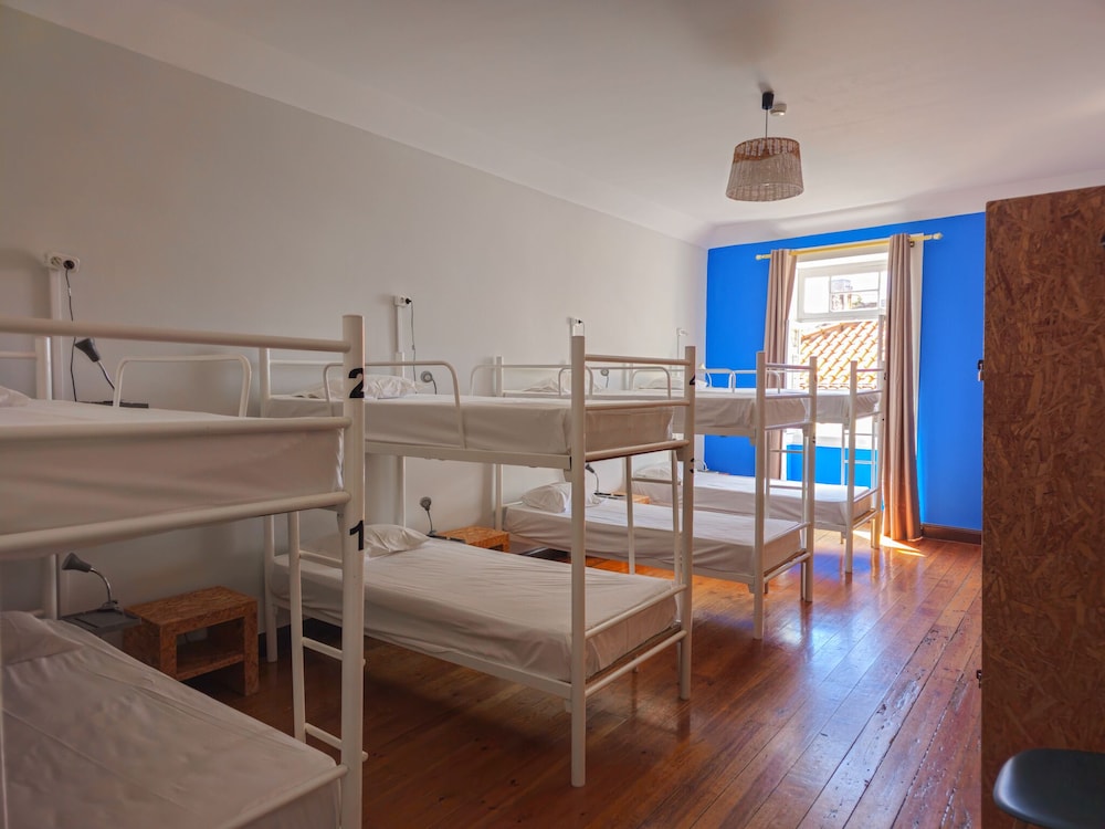 Santa Maria Hostel 16/37