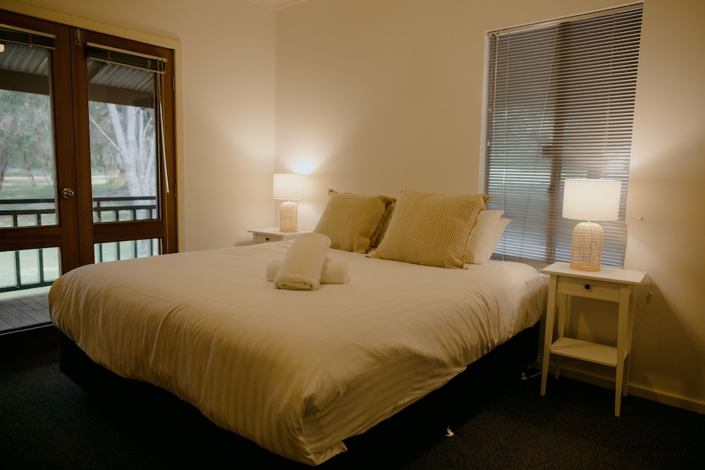 1 Bedroom, Duplex, Chalet, Queen Bed