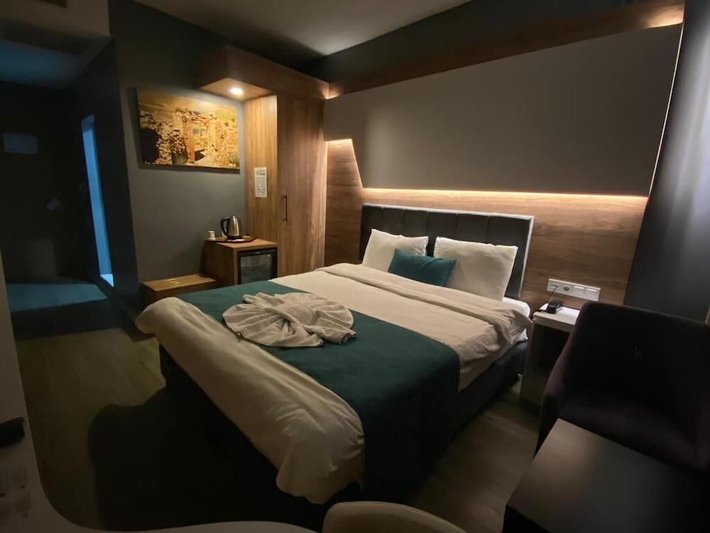 Bozoogullari Otel 9/24