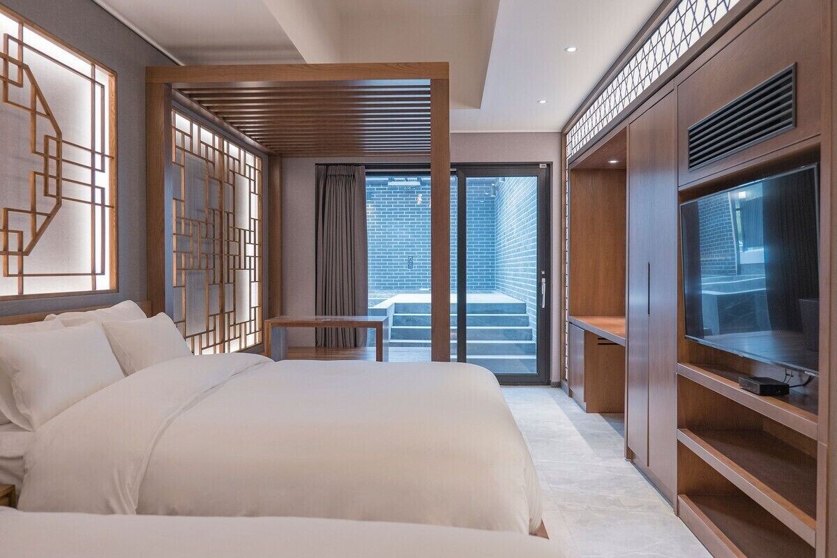 Suite, 2 Queen Beds, Terrace